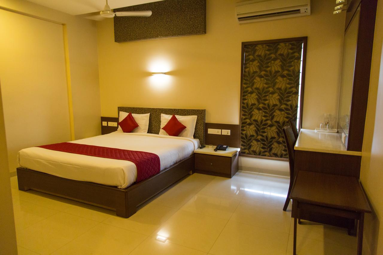 Hotel Sri Sakthi Tirupur Exterior foto